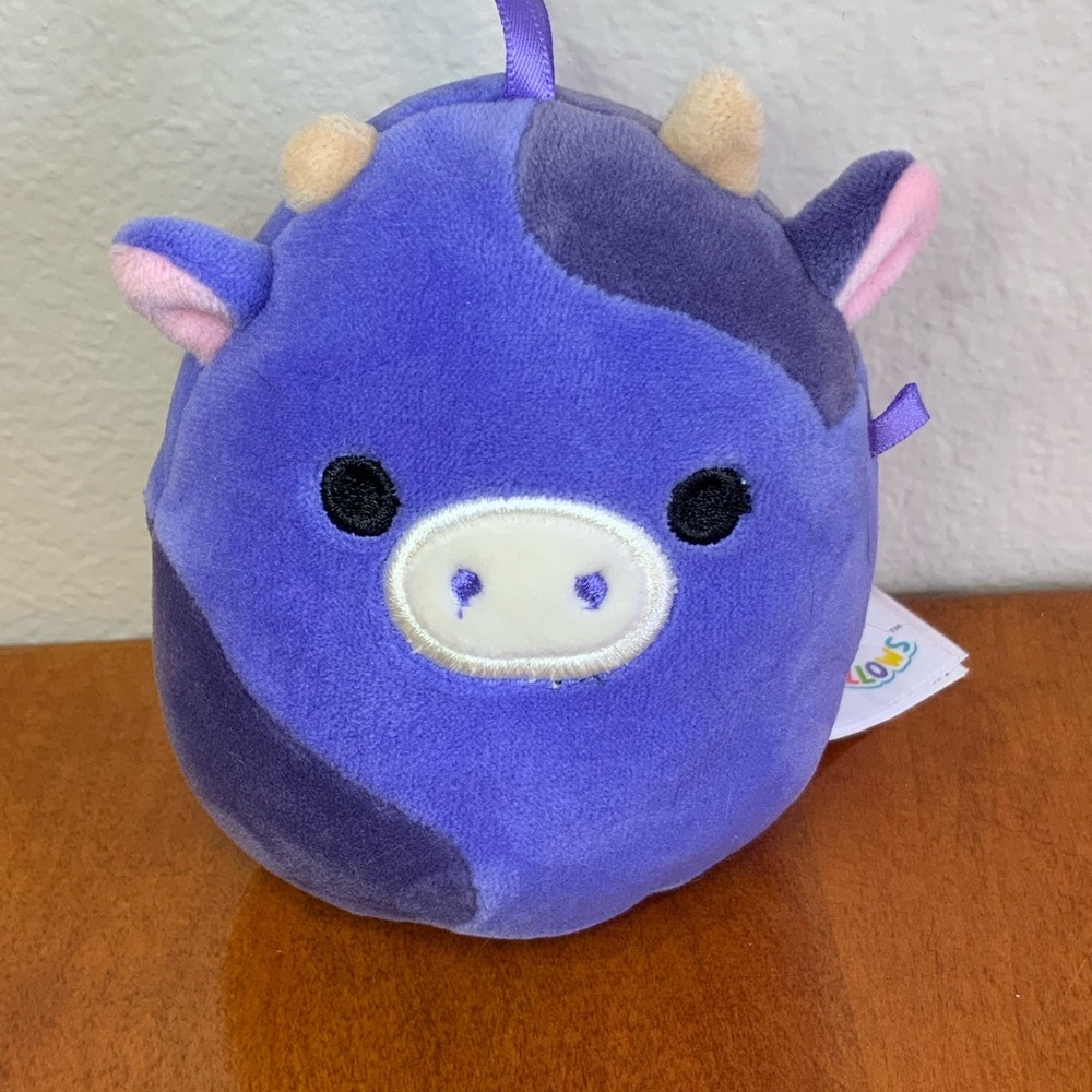 Squishmallow Ingrid the Purple Cow Ornament with perfect butt tag